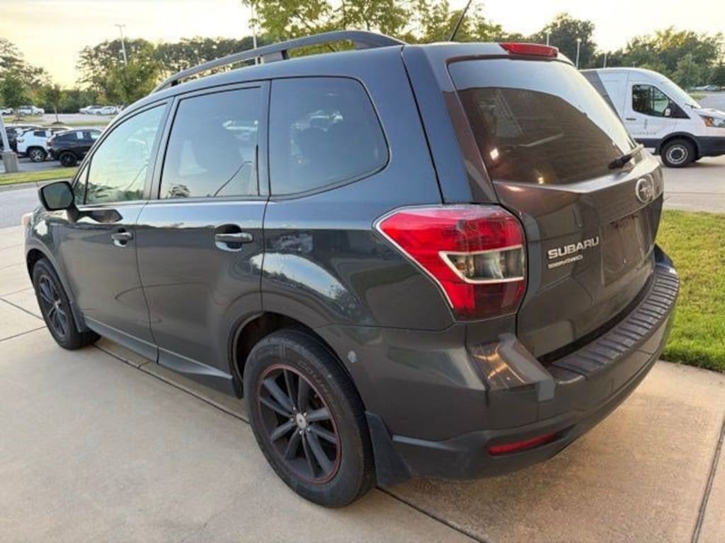 Used 2015 Subaru Forester 2.5i Premium CVT 2.5i Premium PZEV