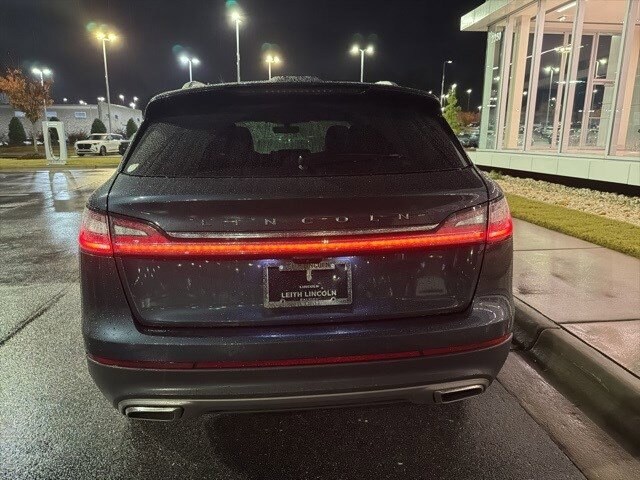 2023 Lincoln Nautilus Reserve photo 3