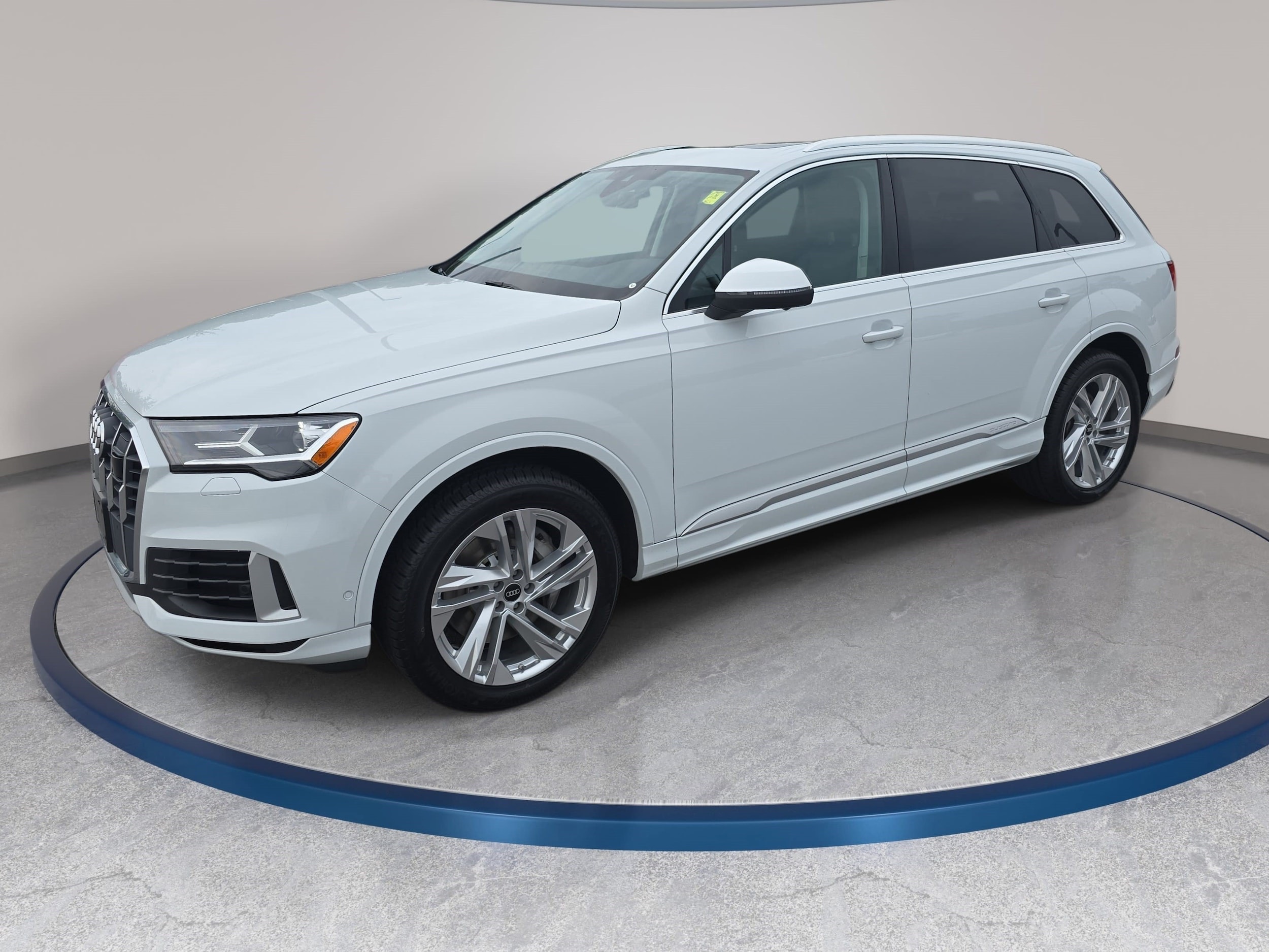 2022 Audi Q7 Premium Plus
