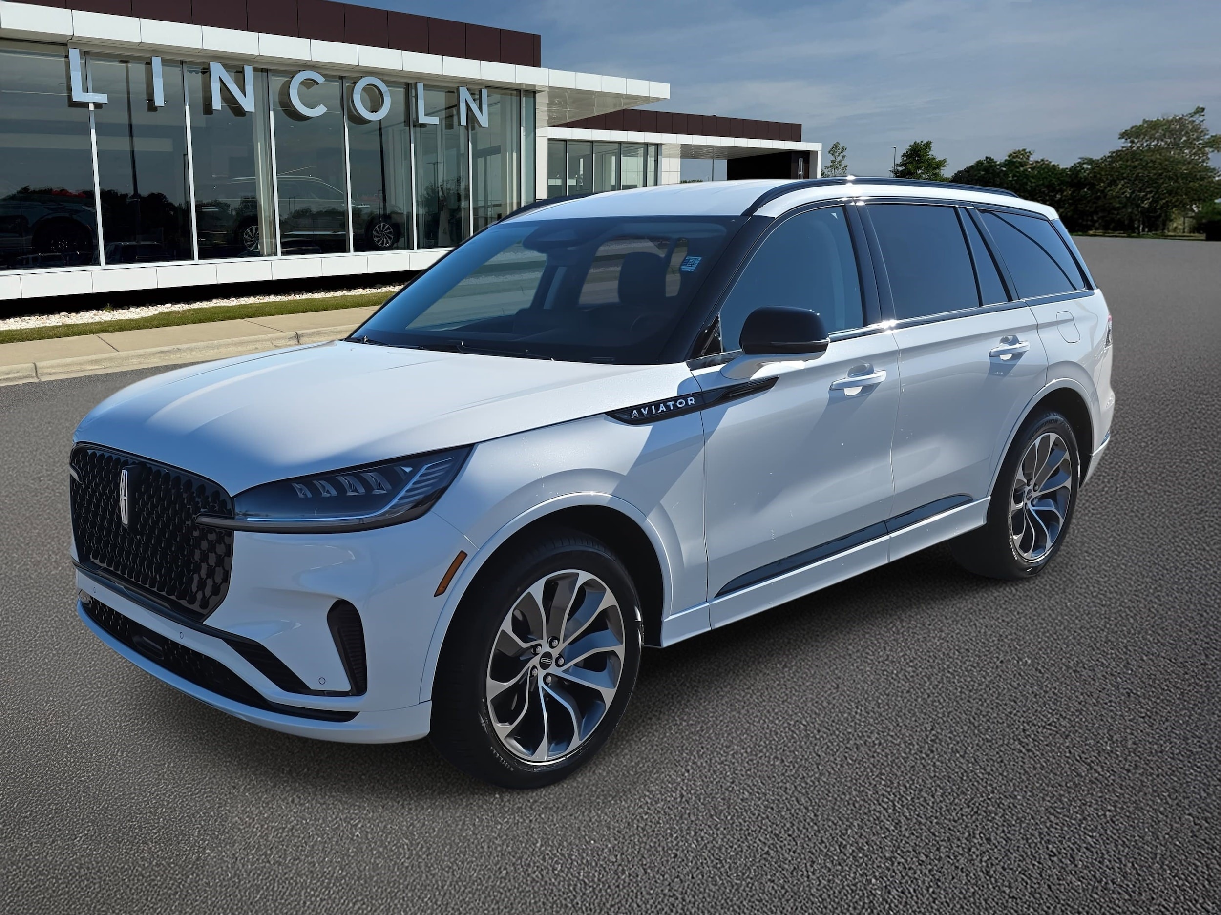 2026 Lincoln Aviator Premiere's photo