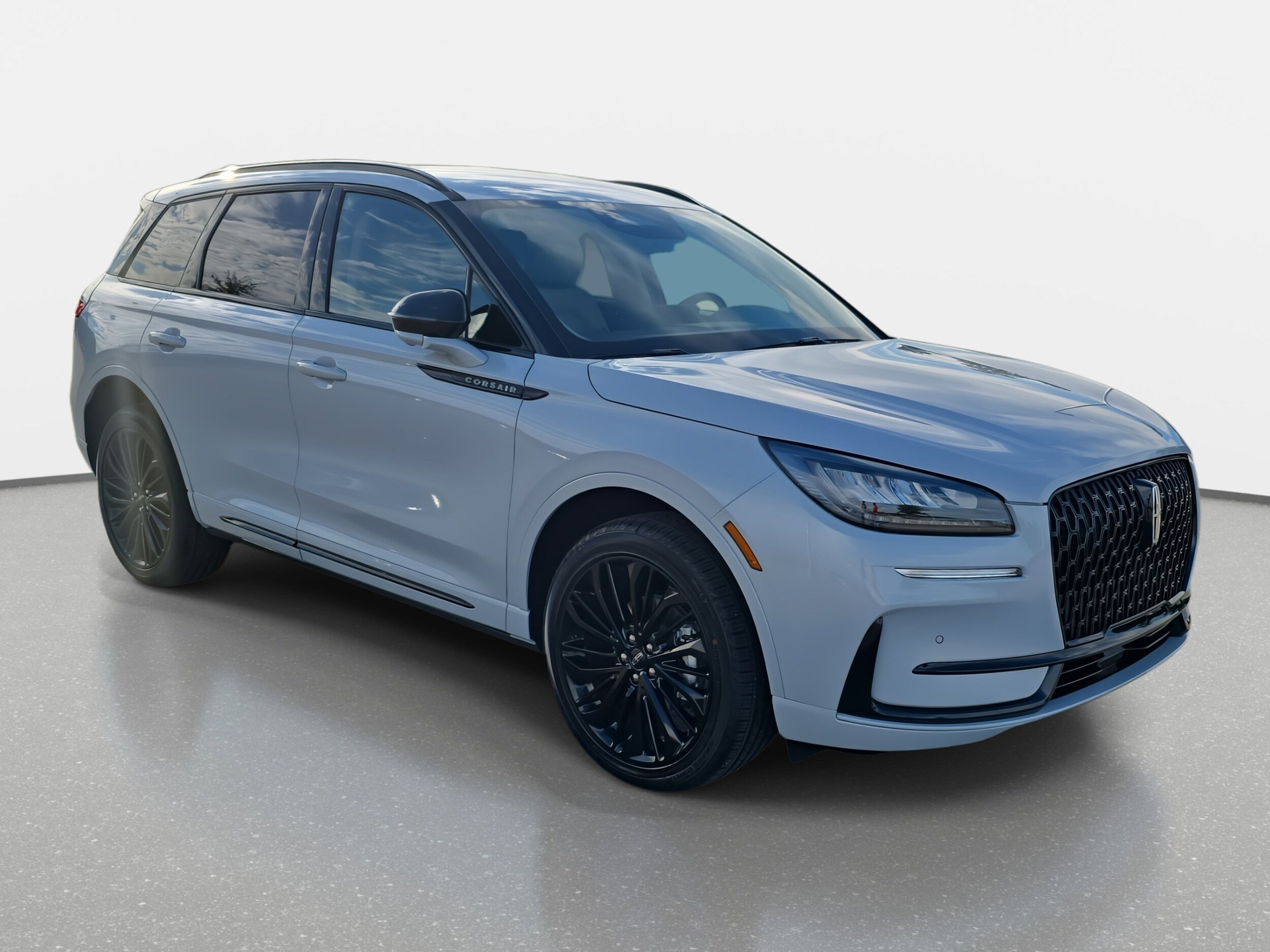 2026 Lincoln Corsair Premiere photo 3