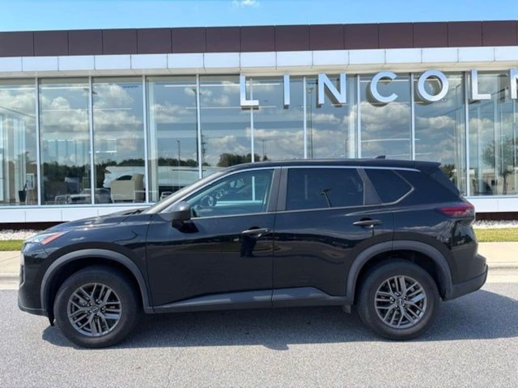 Used 2025 Nissan Rogue S AWD S