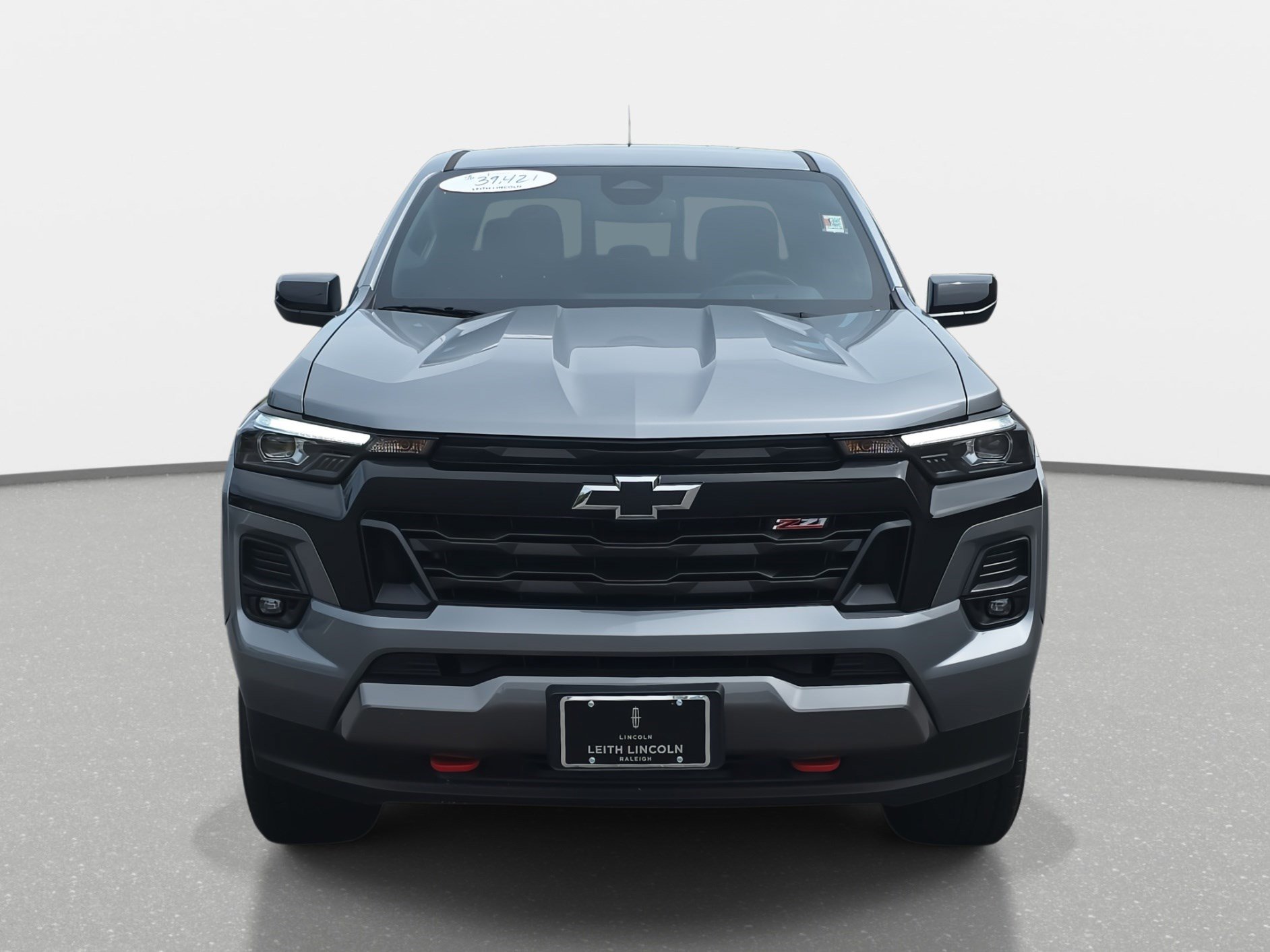 2023 Chevrolet Colorado Z71 photo 2
