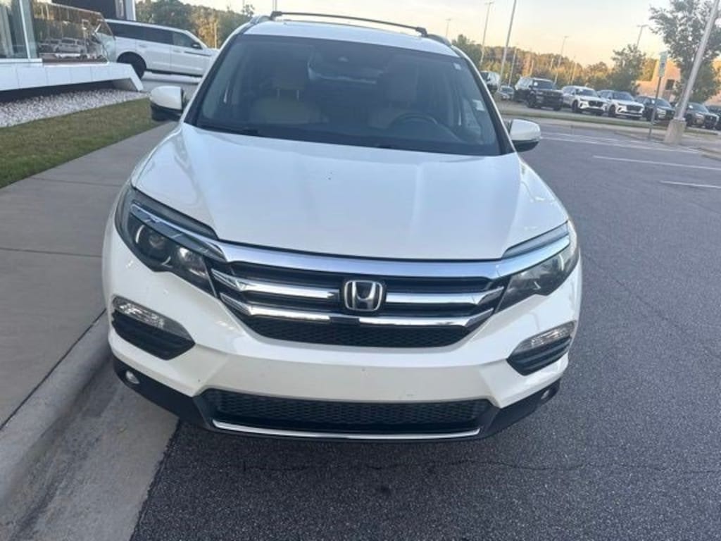 Used 2017 Honda Pilot Touring Touring AWD