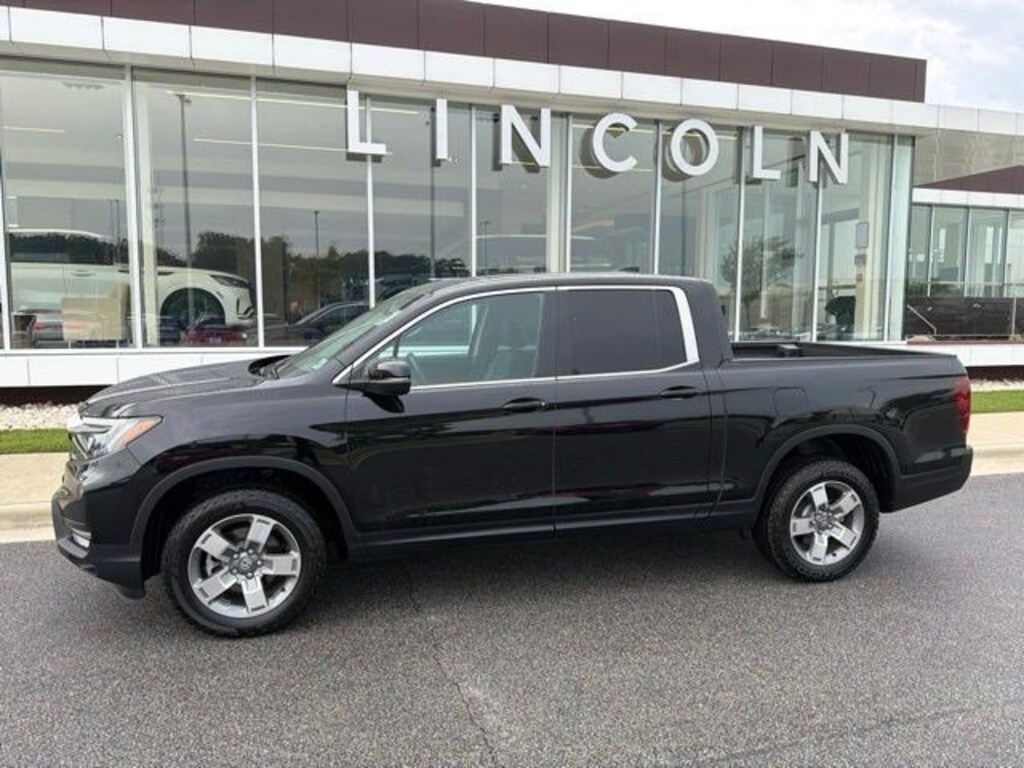 Used 2025 Honda Ridgeline RTL RTL AWD