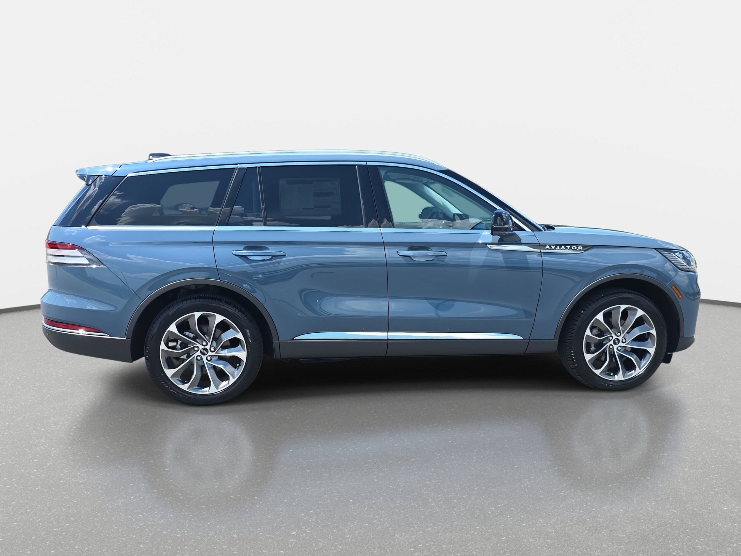 2025 Lincoln Aviator Reserve photo 4