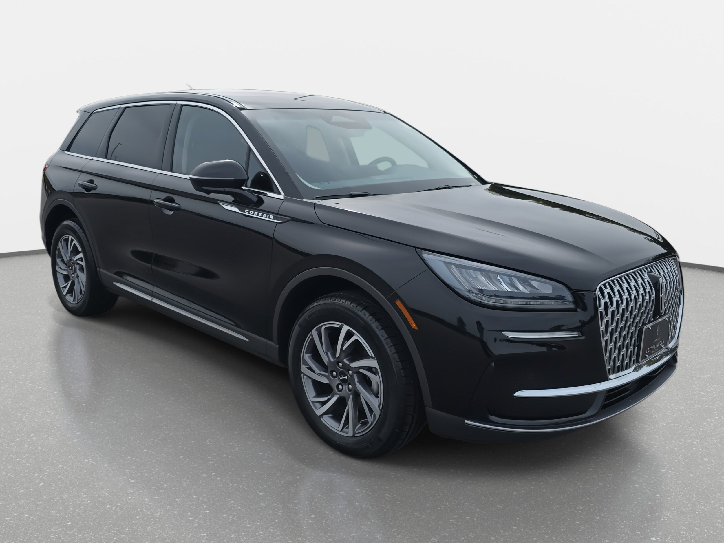 2023 Lincoln Corsair Standard photo 3