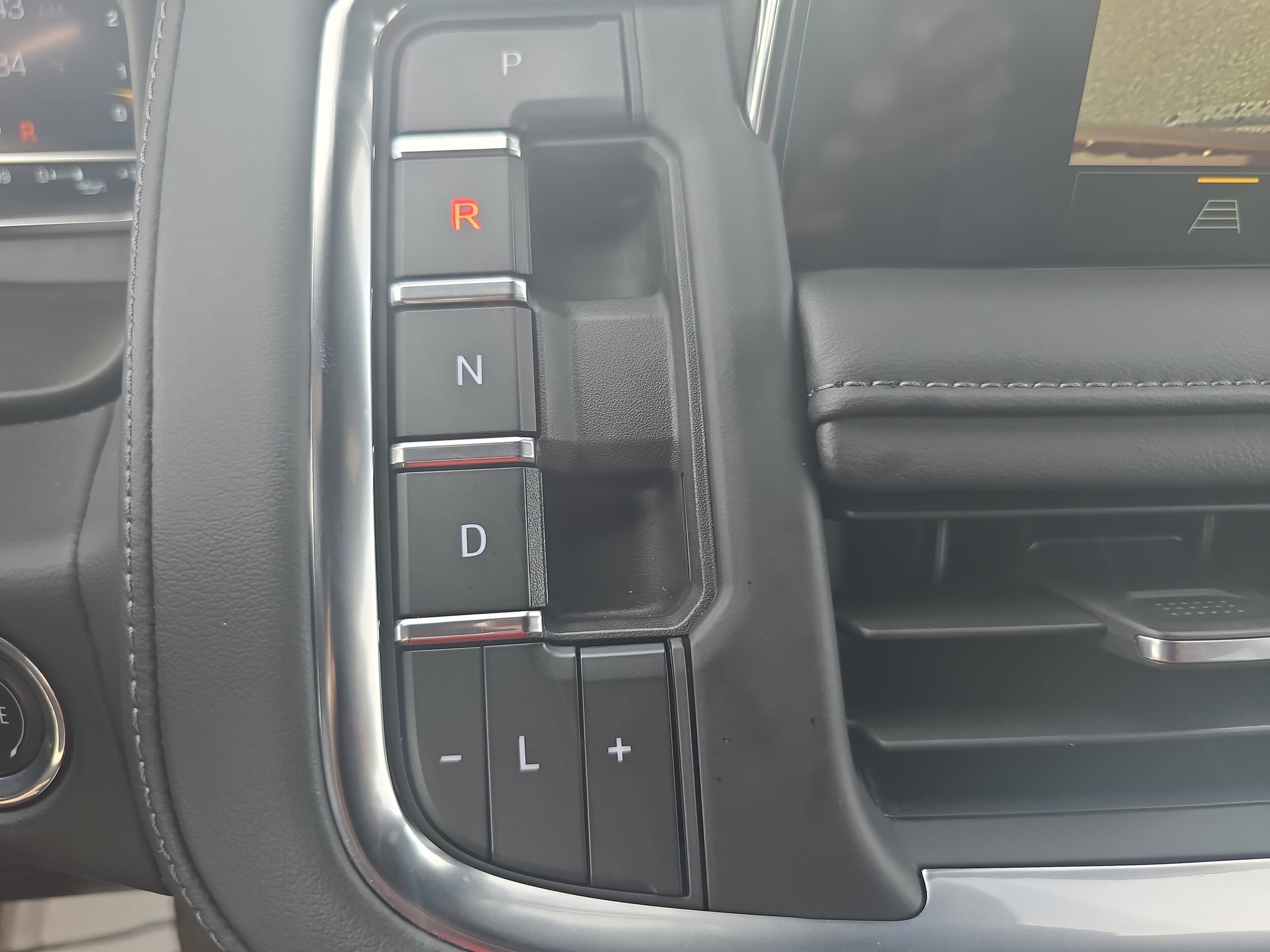 2023 Chevrolet Tahoe Z71 - Photo 24