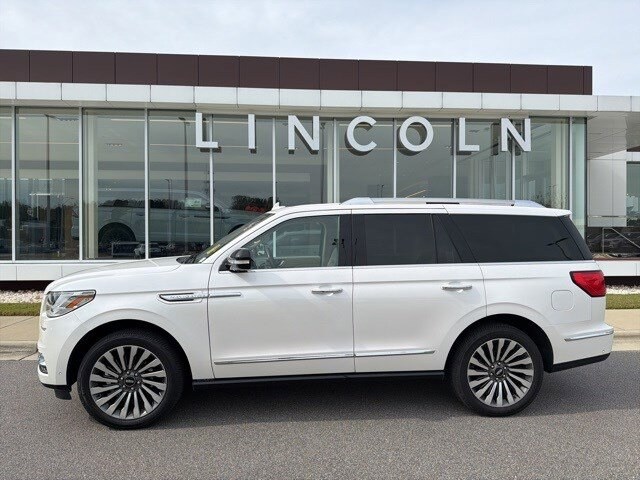 2019 Lincoln Navigator Reserve photo 2