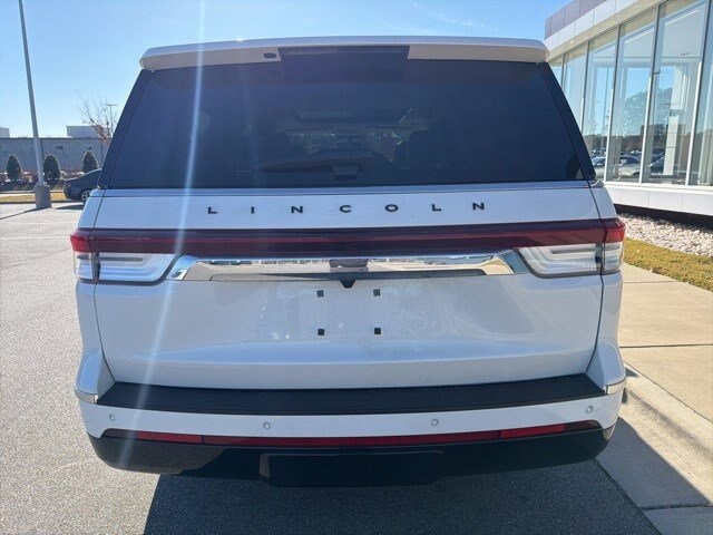 2022 Lincoln Navigator Black Label photo 4