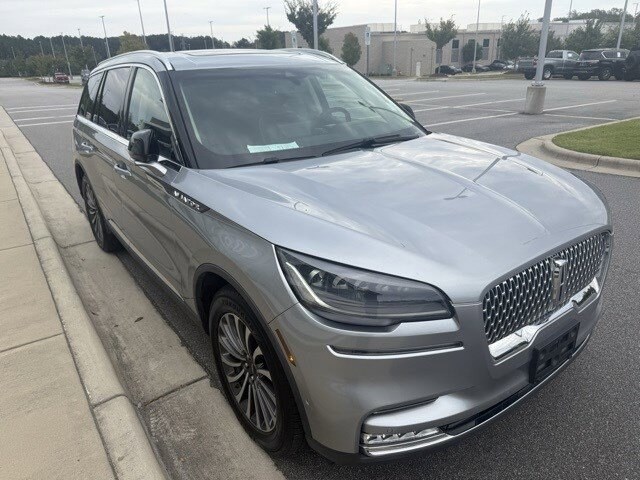 2020 Lincoln Aviator Reserve photo 3