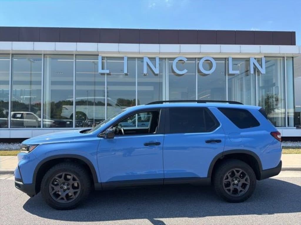 Used 2023 Honda Pilot TrailSport TrailSport AWD