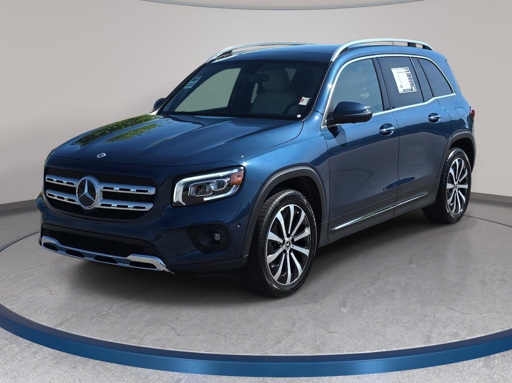 2022 Mercedes-Benz GLB GLB 250 4MATIC's photo