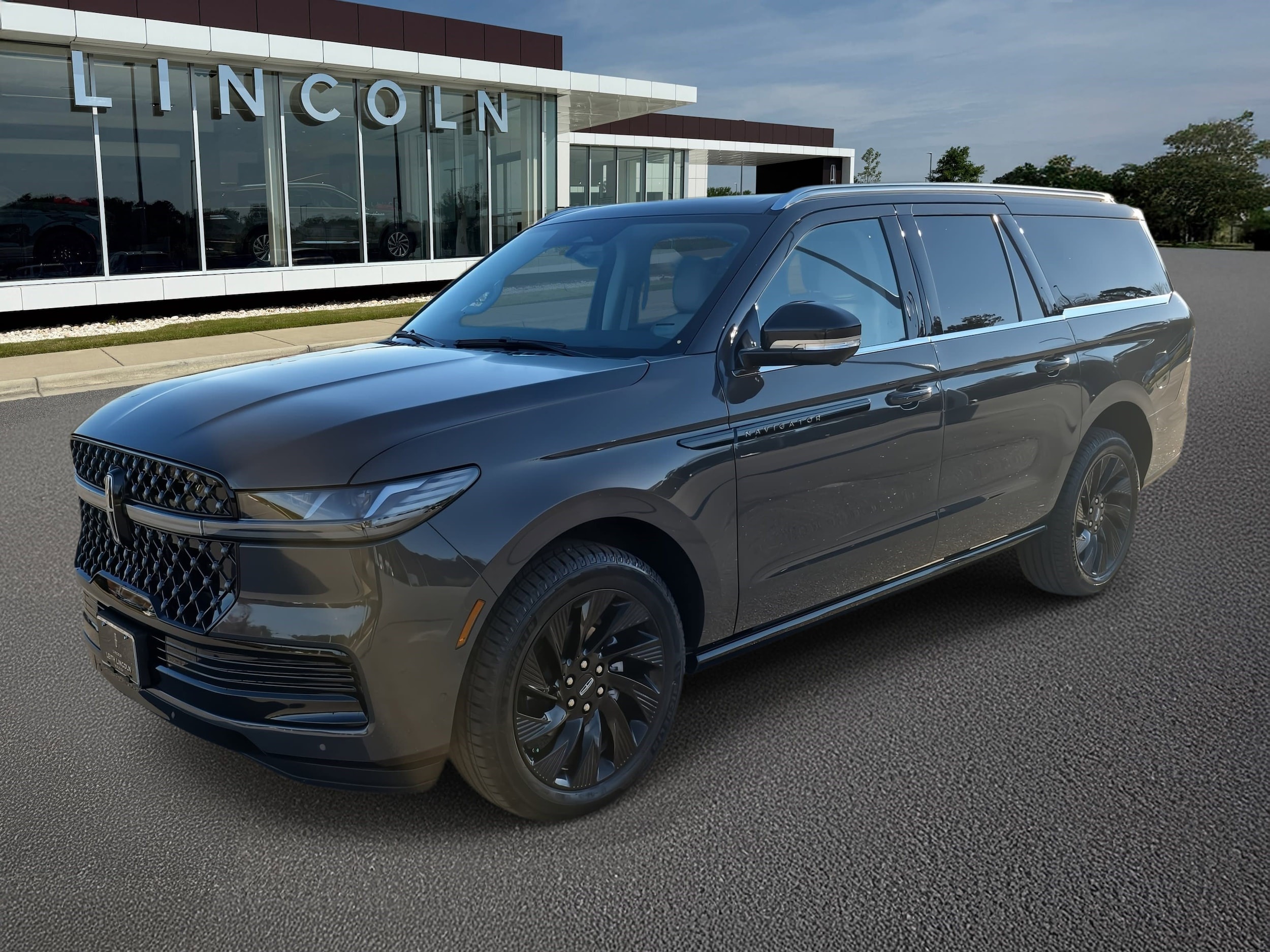 2025 Lincoln Navigator Black Label L's photo