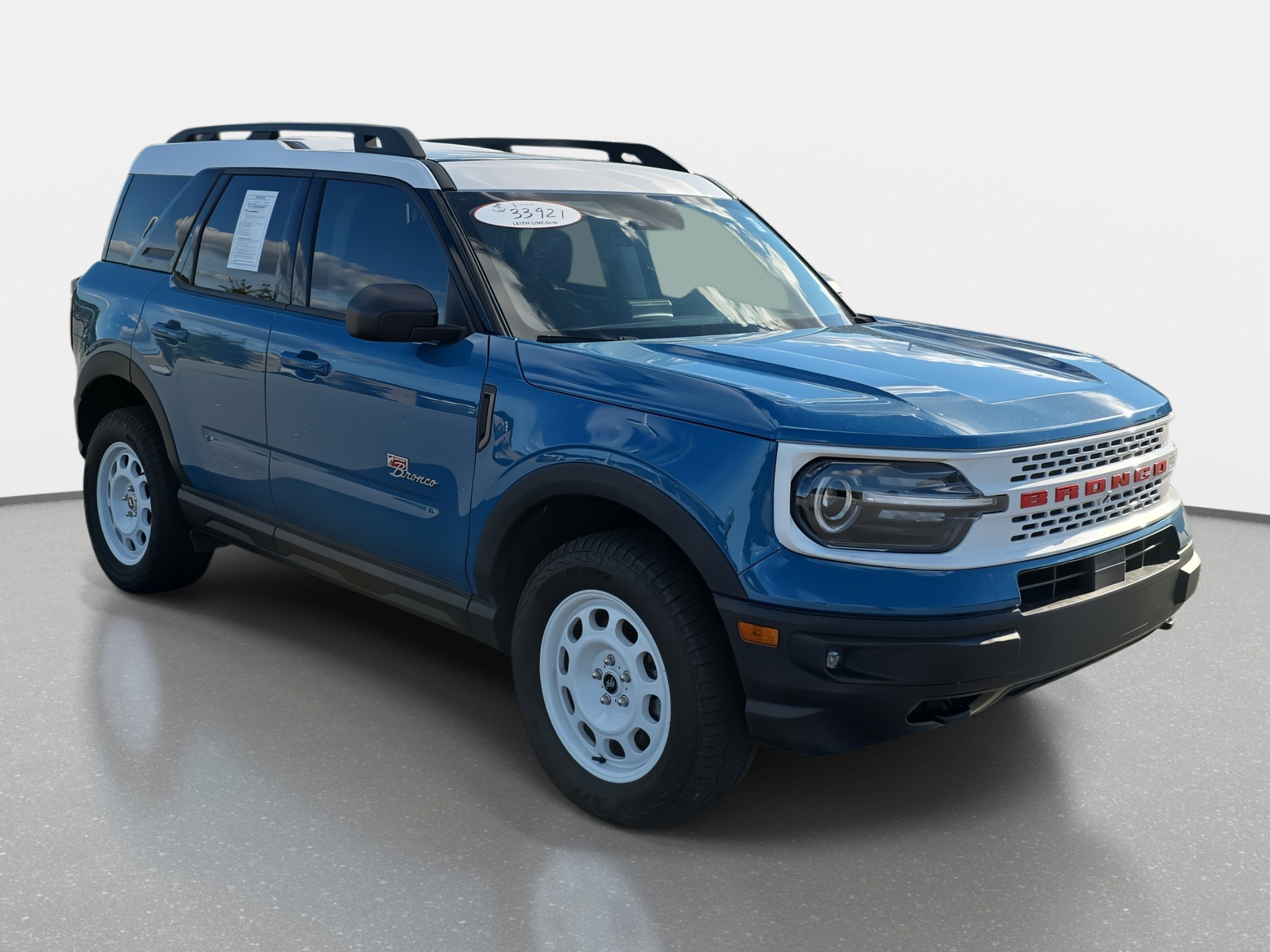 2023 Ford Bronco Sport Heritage photo 2