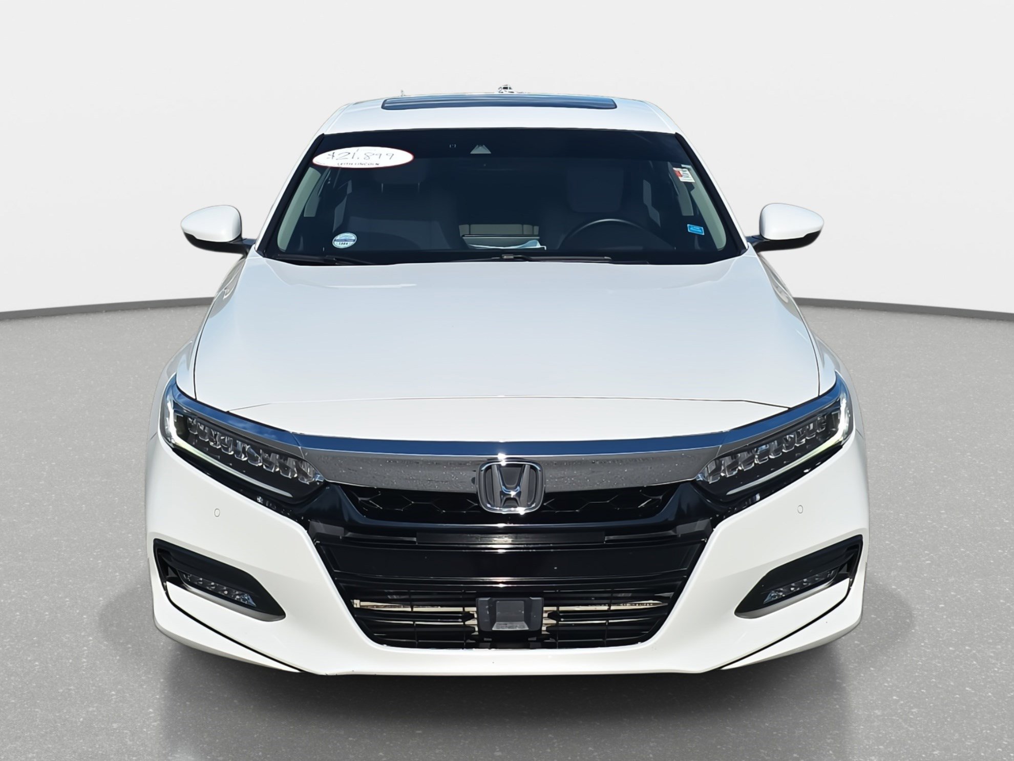 2018 Honda Accord Touring 1.5T photo 2