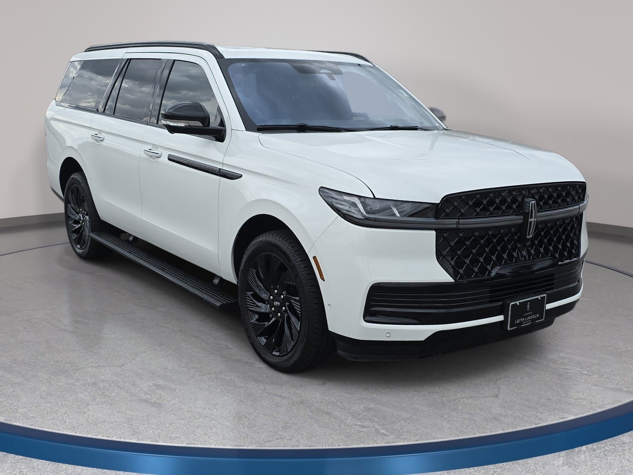 2025 Lincoln Navigator Reserve L - Photo 3