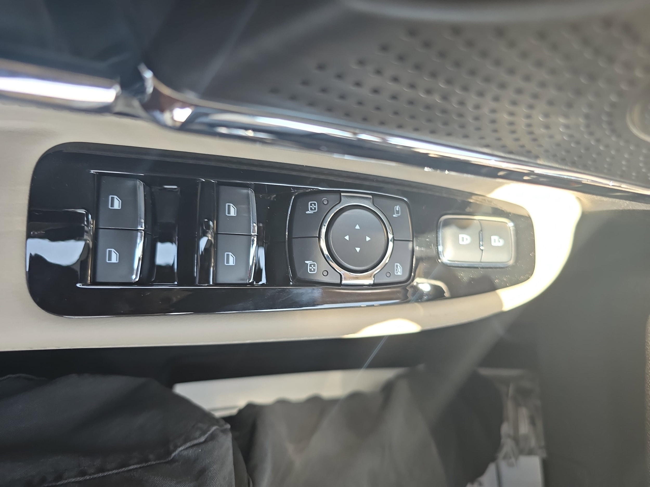 2026 Lincoln Corsair Premiere - Photo 27