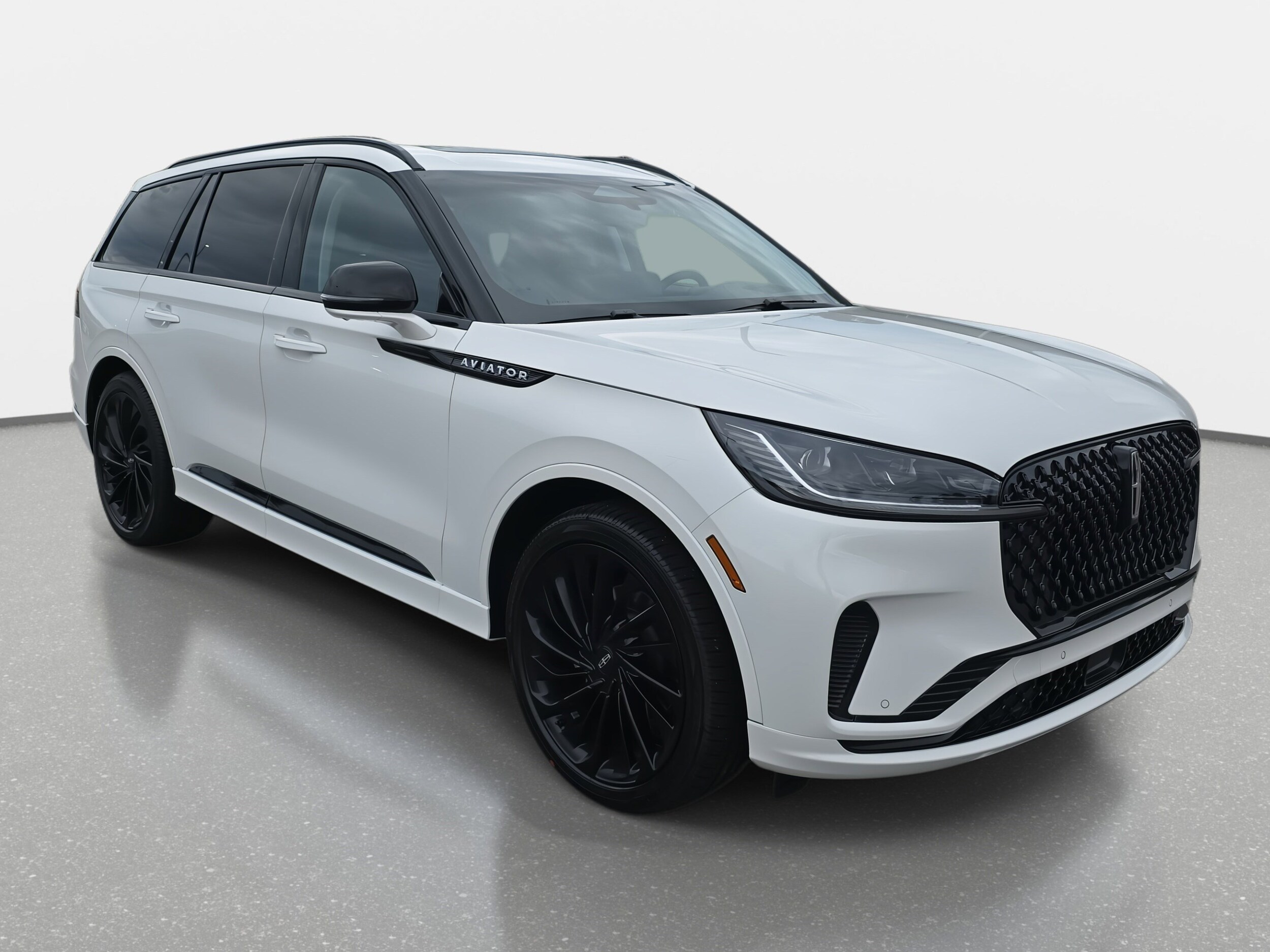 2025 Lincoln Aviator Reserve photo 3