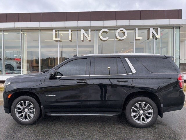 2023 Chevrolet Tahoe LT photo 2