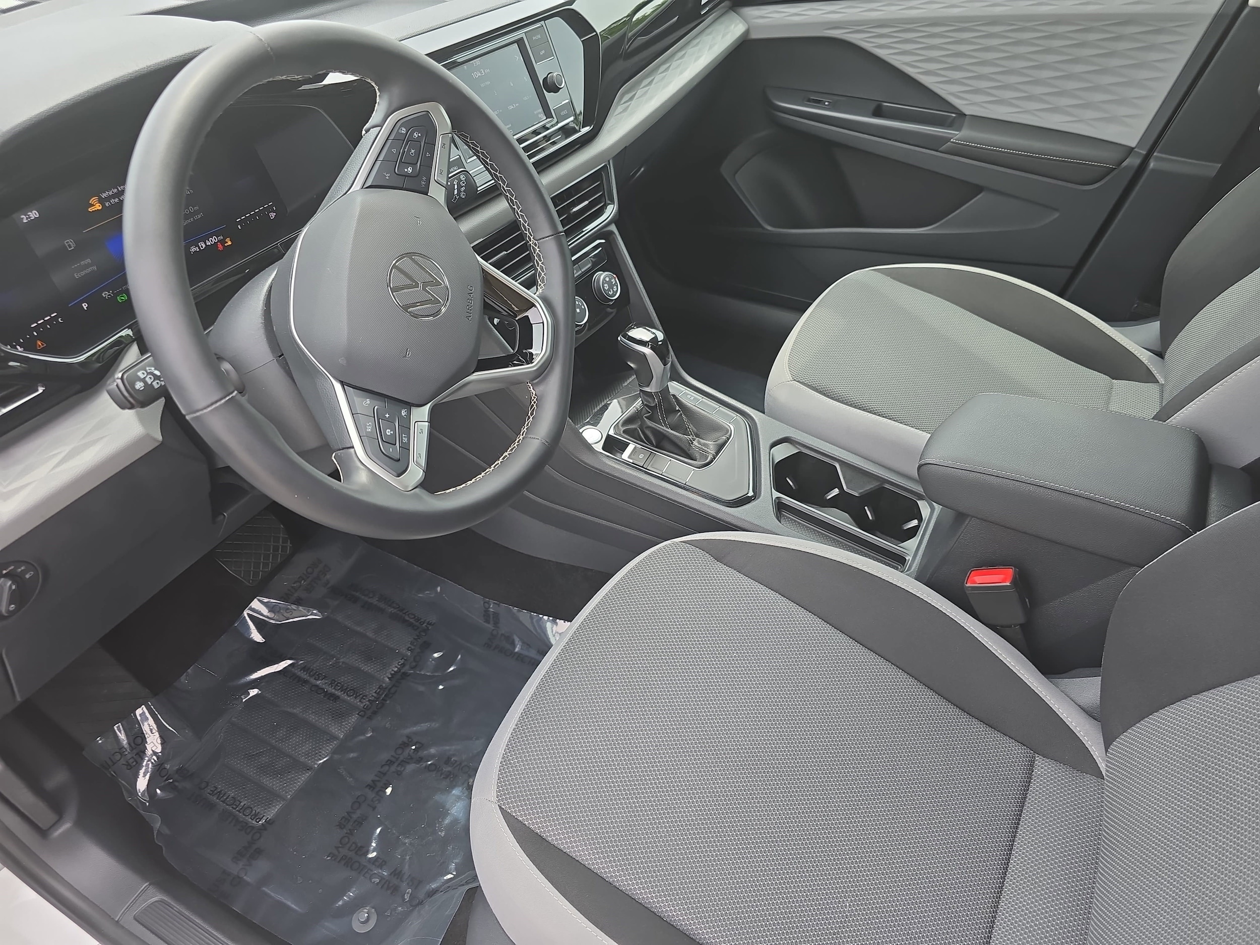 2024 Volkswagen Taos S - Photo 15