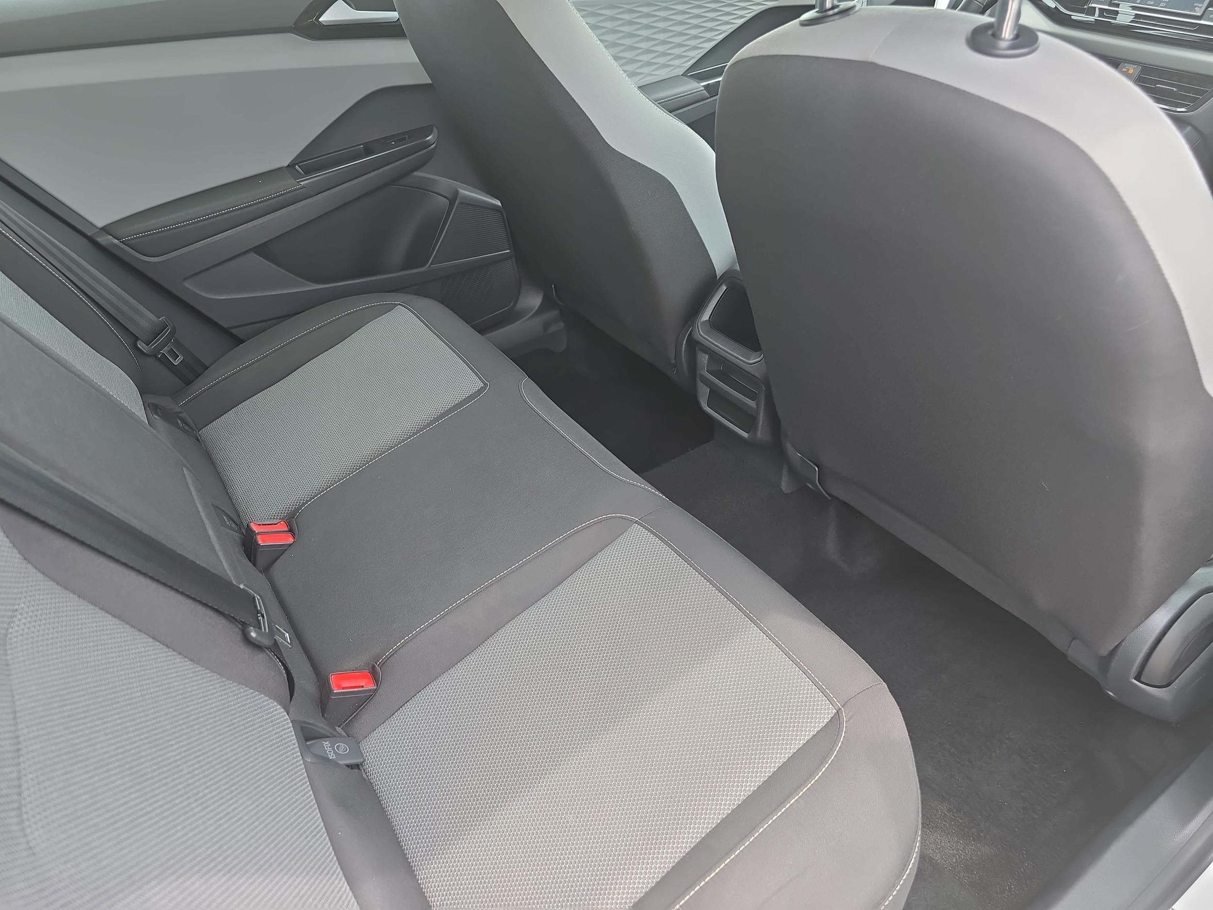 2024 Volkswagen Taos S - Photo 11
