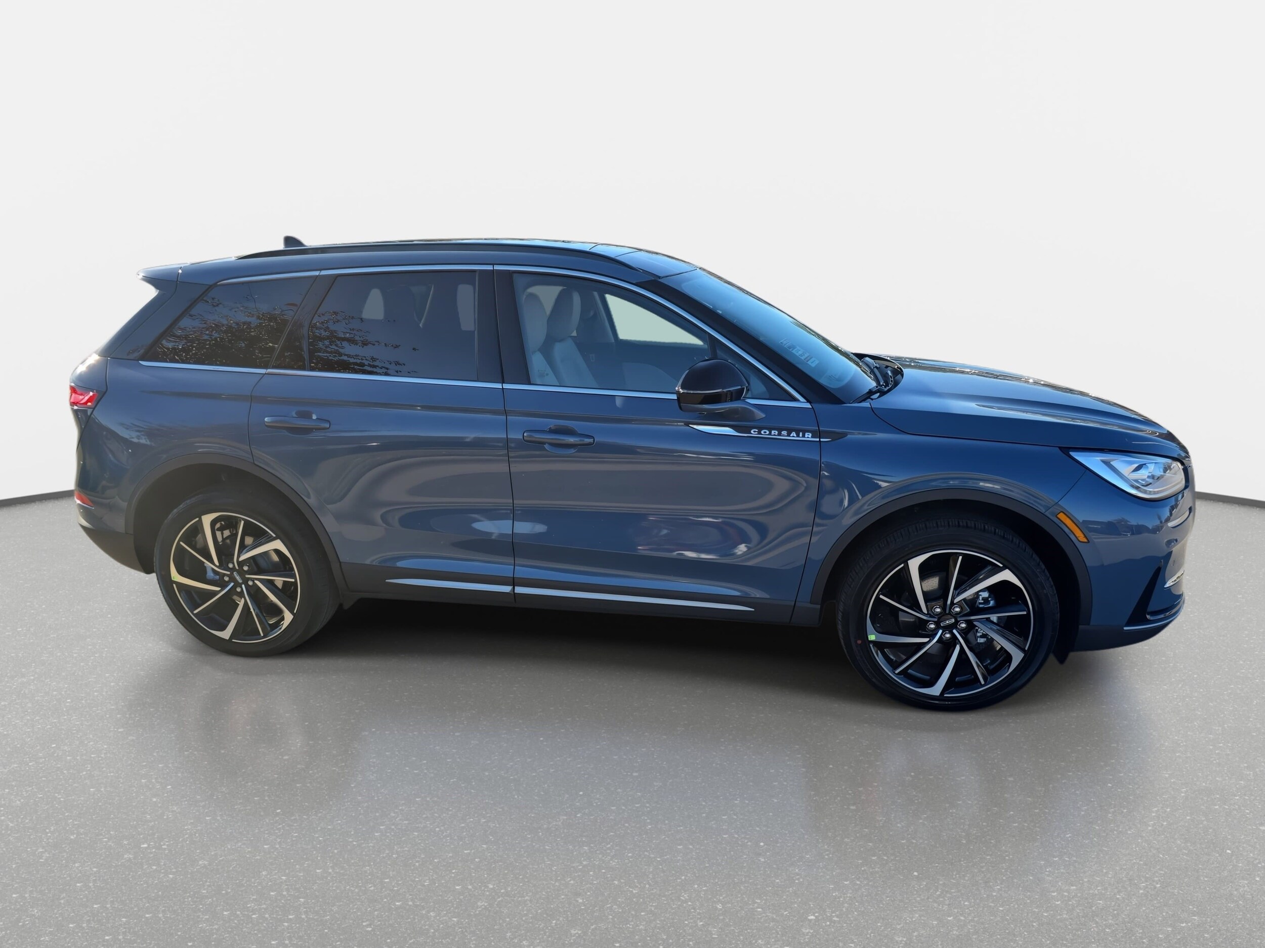 2026 Lincoln Corsair Reserve photo 2