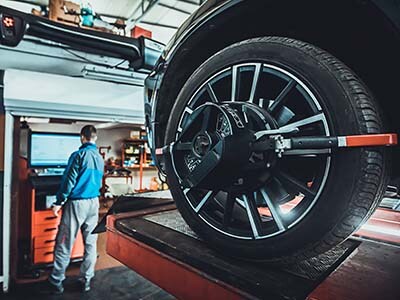 4-Wheel Alignment Special * 4-Wheel Alignment Special *