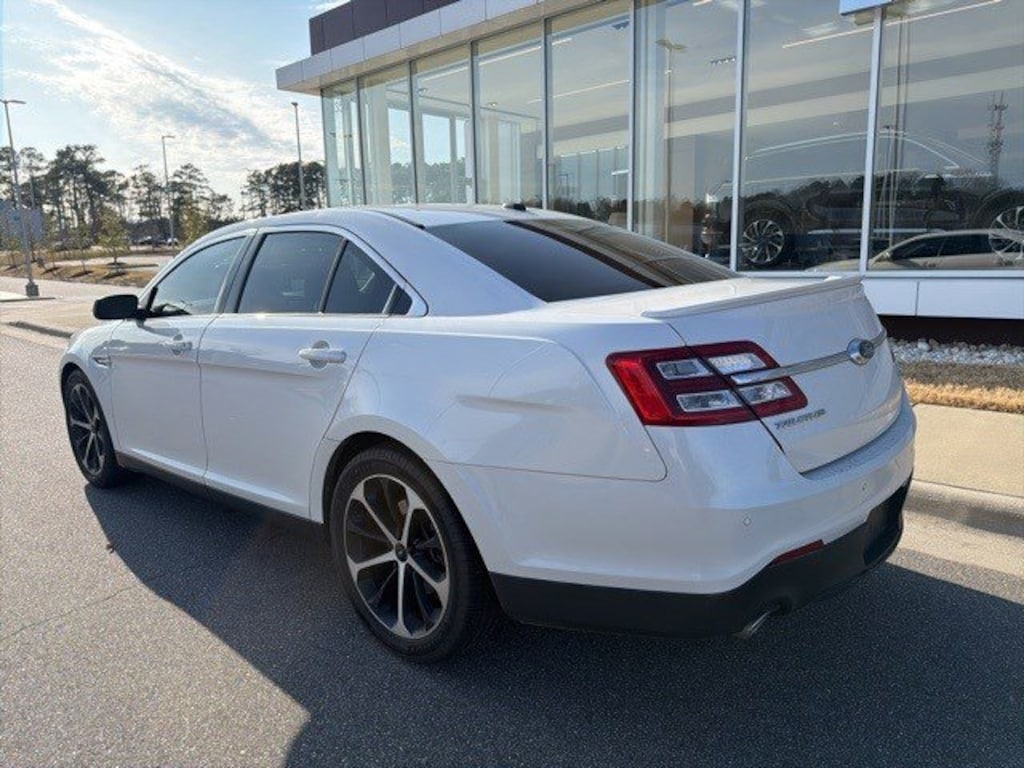 Used 2015 Ford Taurus Limited Sedan