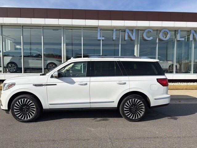 2020 Lincoln Navigator Black Label photo 4