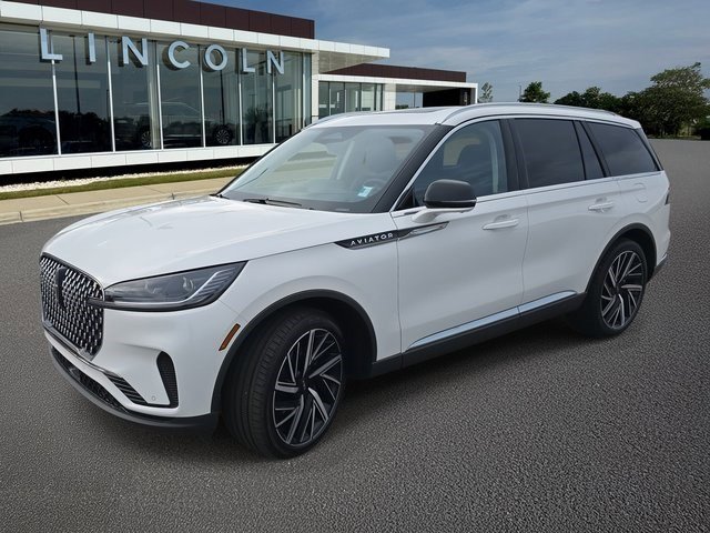 2026 Lincoln Aviator Reserve AWD's photo