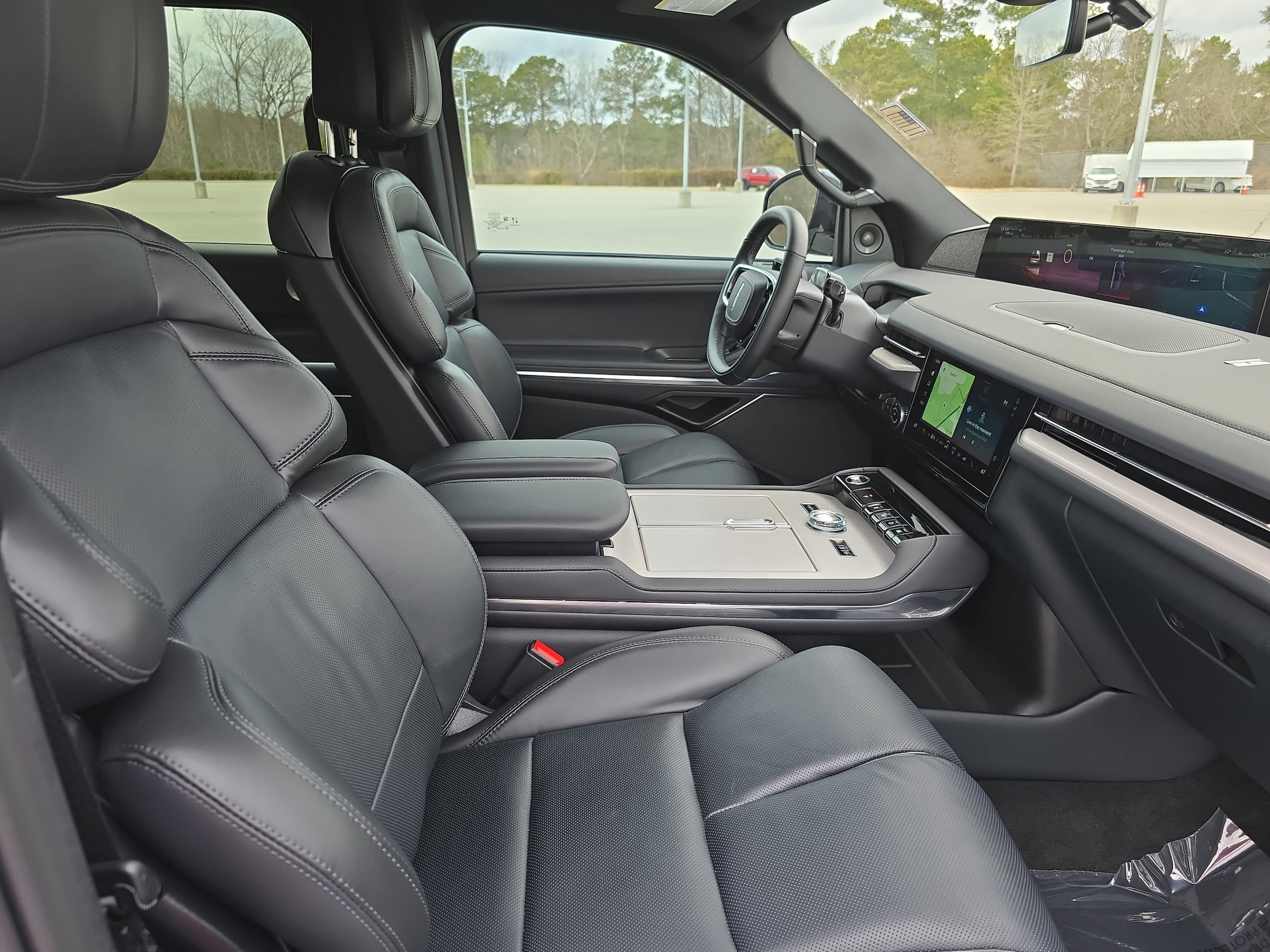 2025 Lincoln Navigator Reserve L - Photo 10