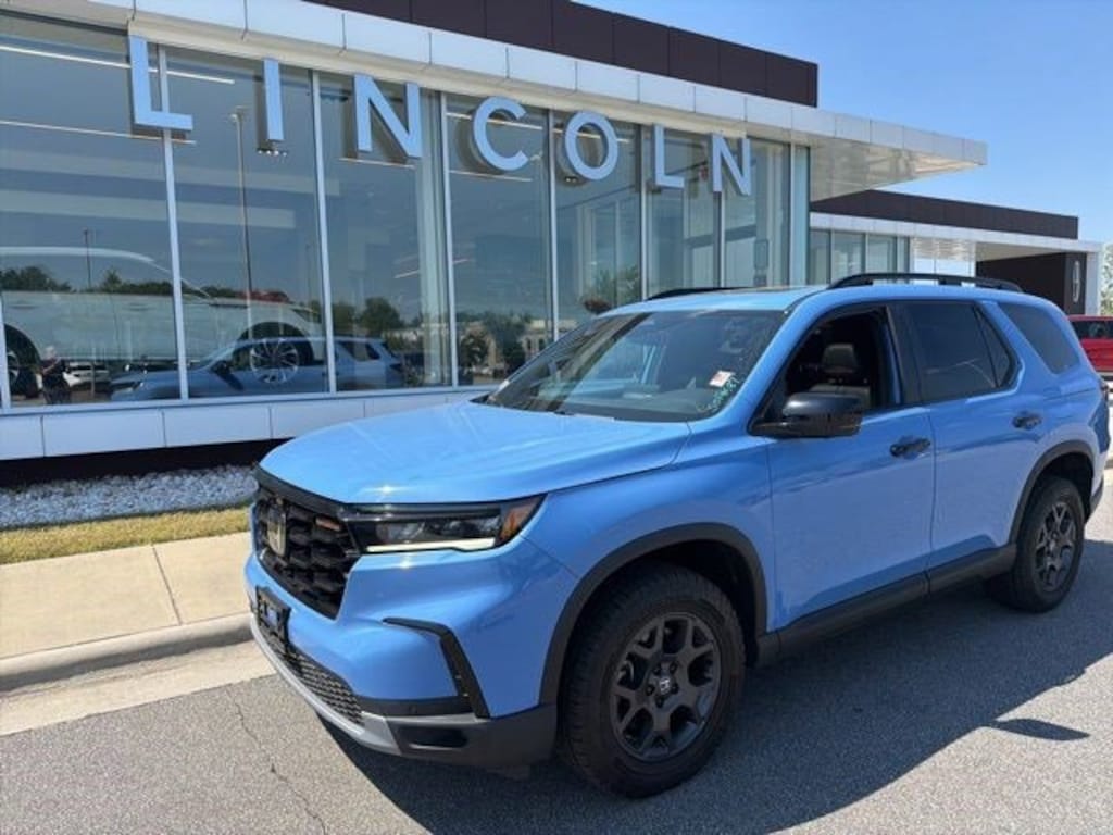 Used 2023 Honda Pilot TrailSport TrailSport AWD