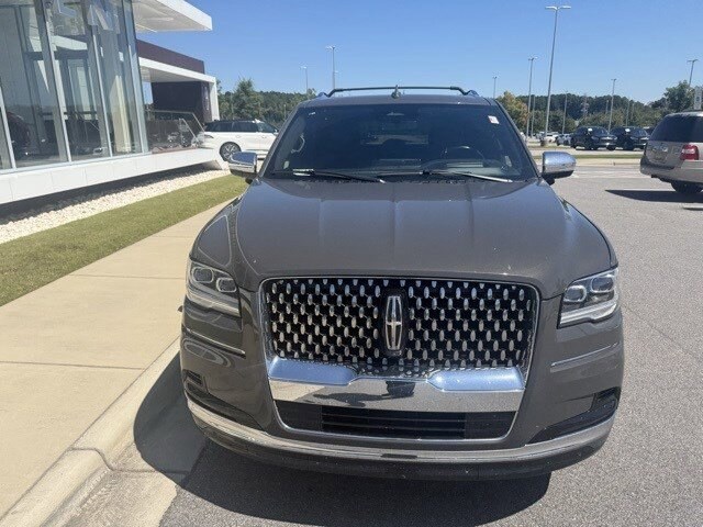 2023 Lincoln Navigator Black Label photo 2