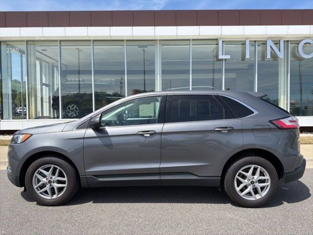 Used 2024 Ford Edge SEL SEL AWD