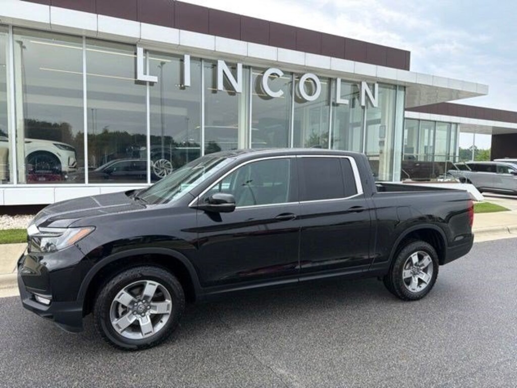 Used 2025 Honda Ridgeline RTL RTL AWD