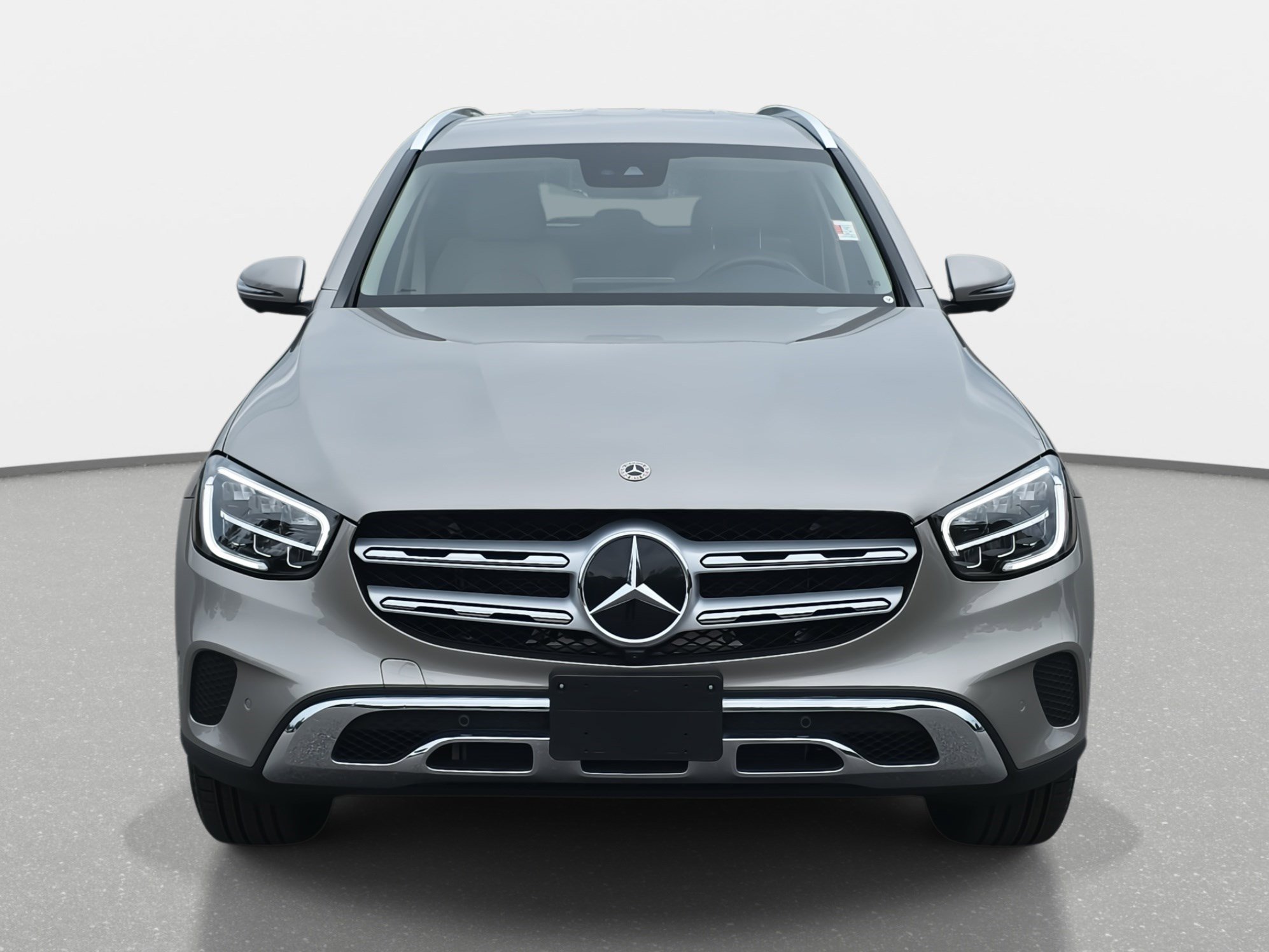 2022 Mercedes Benz GLC 300 photo 2