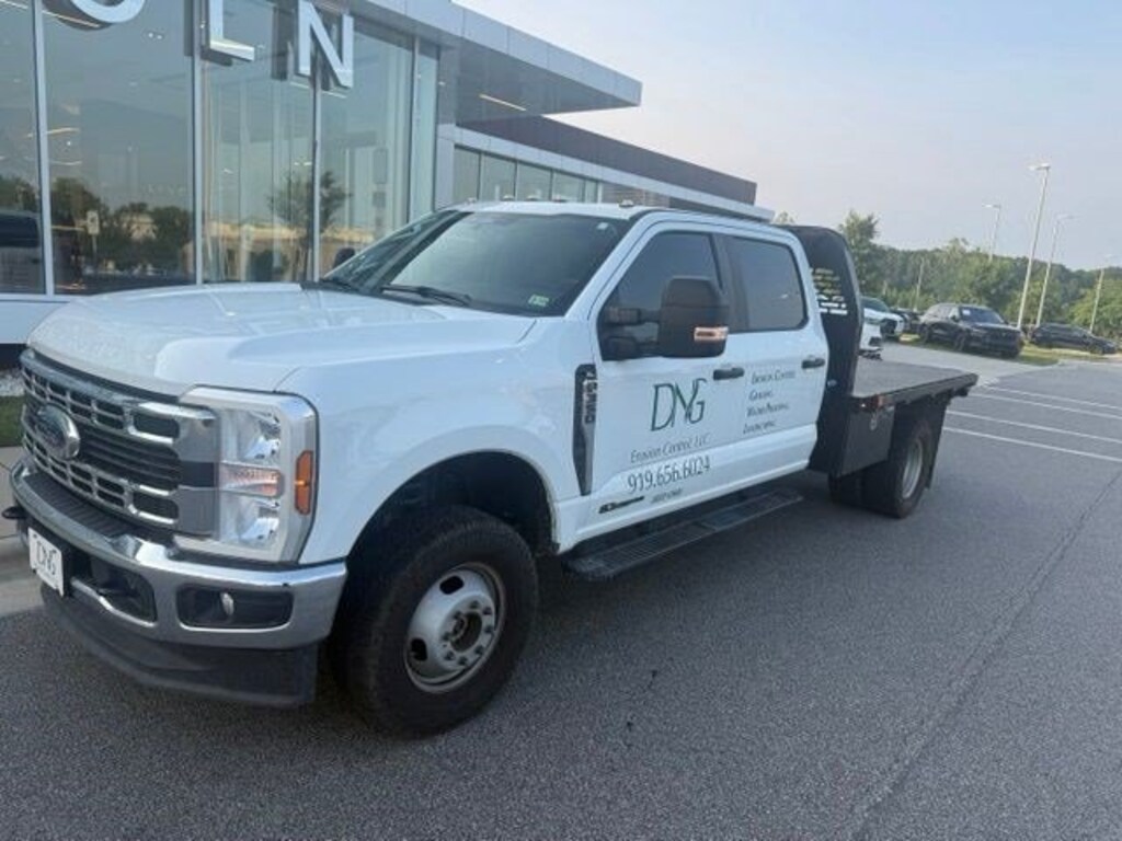Used 2024 Ford Super Duty F-350 DRW XL XL 4WD Crew Cab 179 WB 60 CA