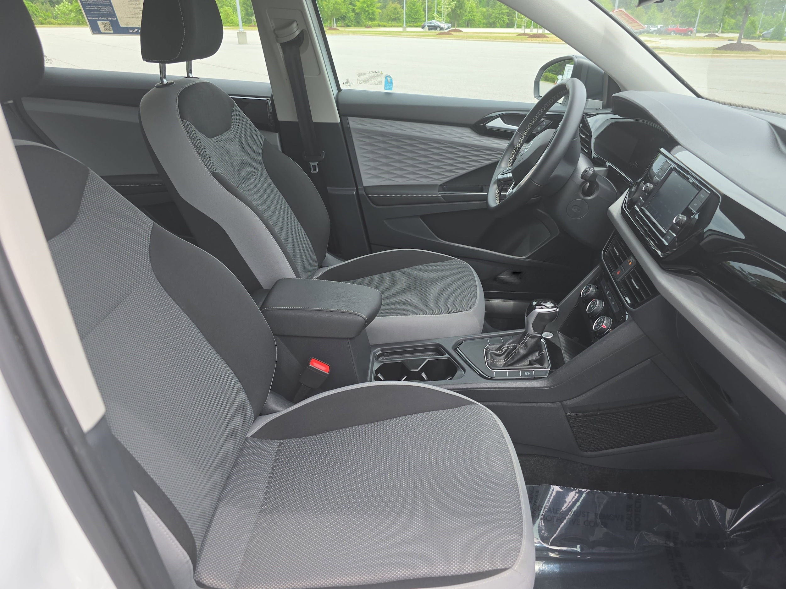 2024 Volkswagen Taos S - Photo 10