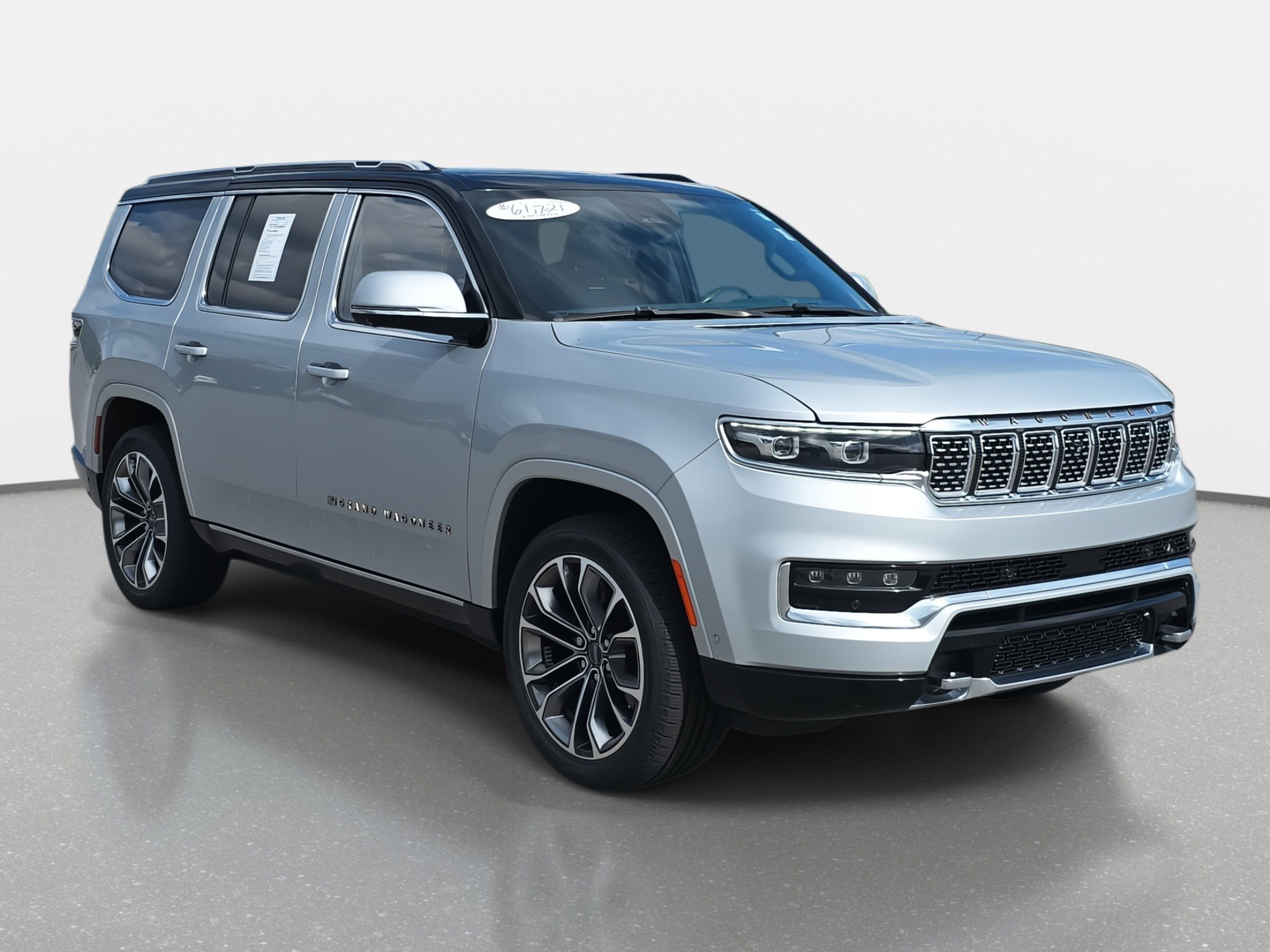 2022 Jeep Grand Wagoneer III photo 3
