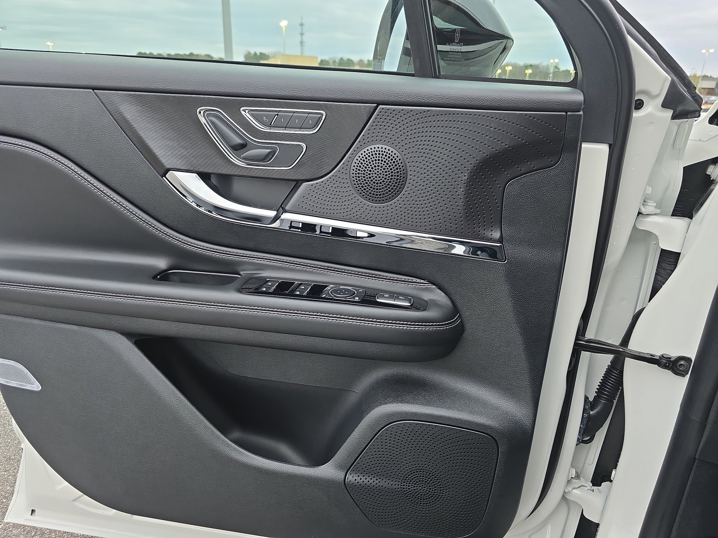 2026 Lincoln Corsair Premiere - Photo 26