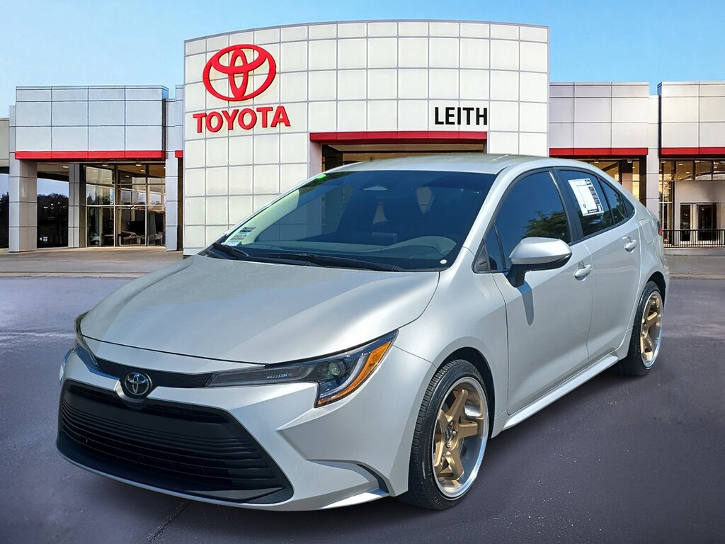 Used 2025 Toyota Corolla LE LE CVT