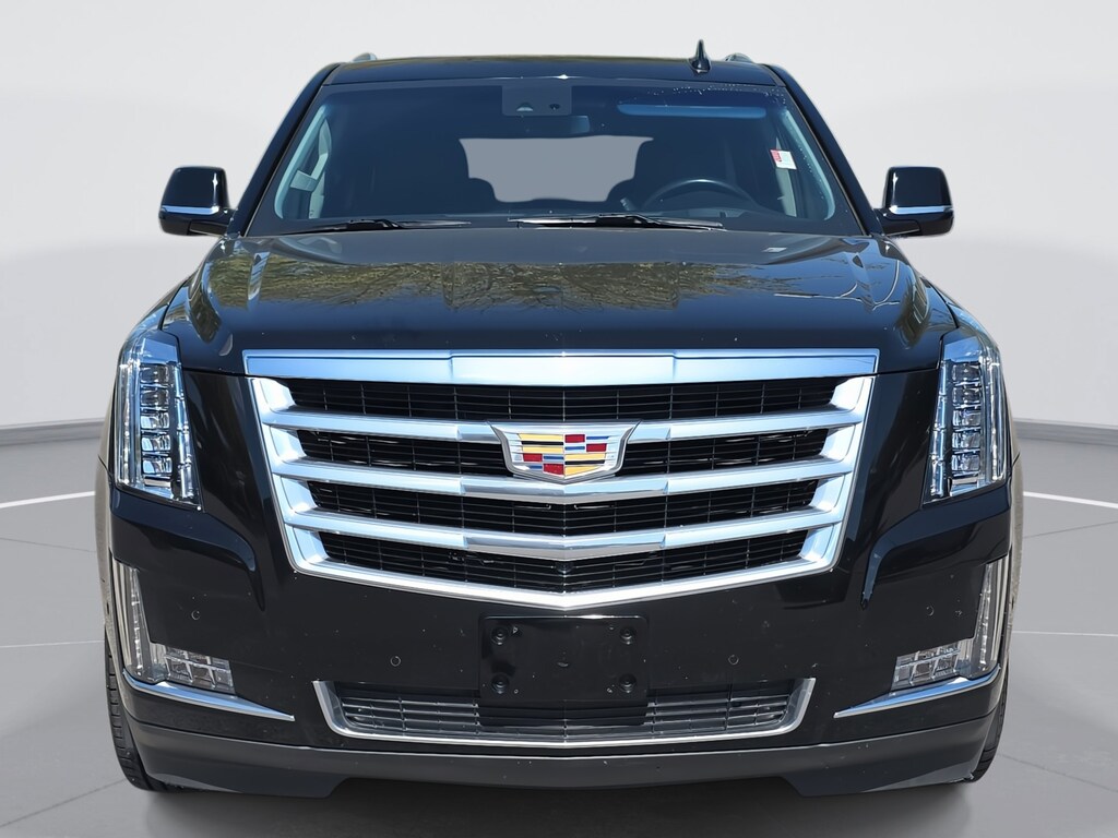 Used 2017 Cadillac Escalade Luxury 4WD  Luxury