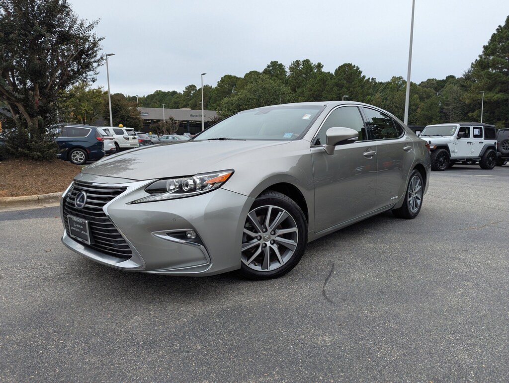 Used 2016 Lexus ES 300h Hybrid Sedan