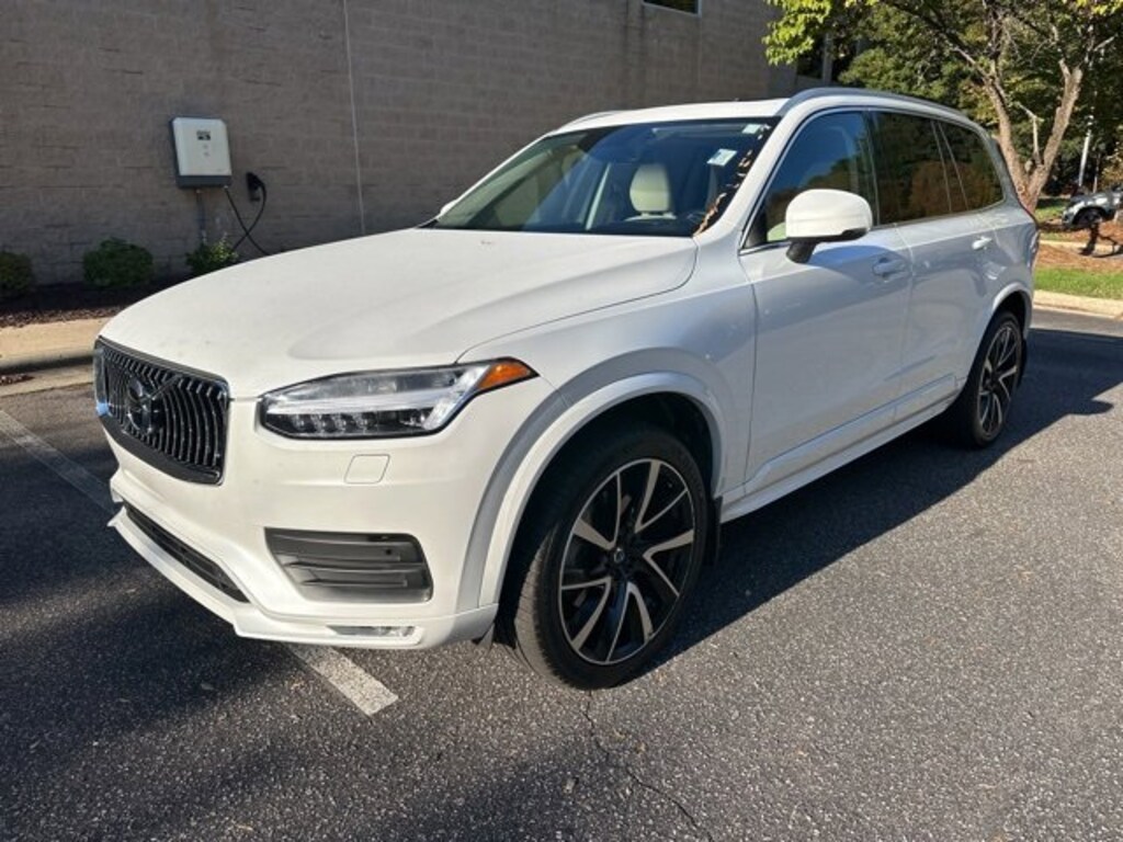 Used 2022 Volvo XC90 Momentum T5 AWD Momentum 7P