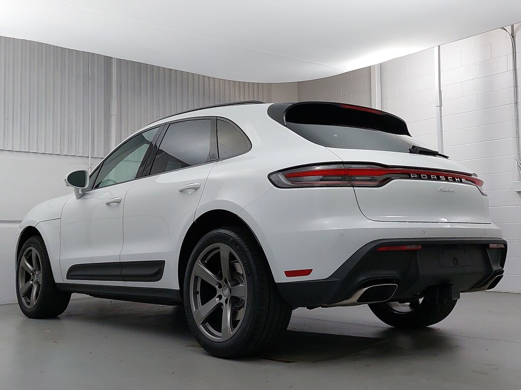 Certified 2025 Porsche Macan  AWD