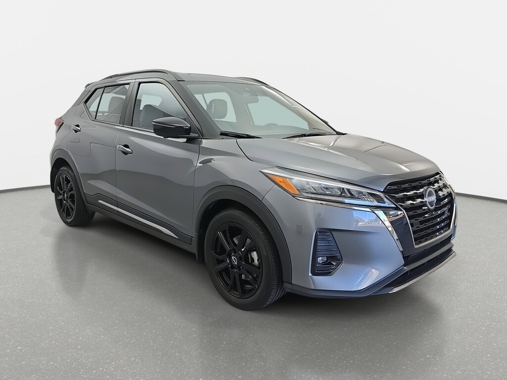 Used 2024 Nissan Kicks SR SR FWD