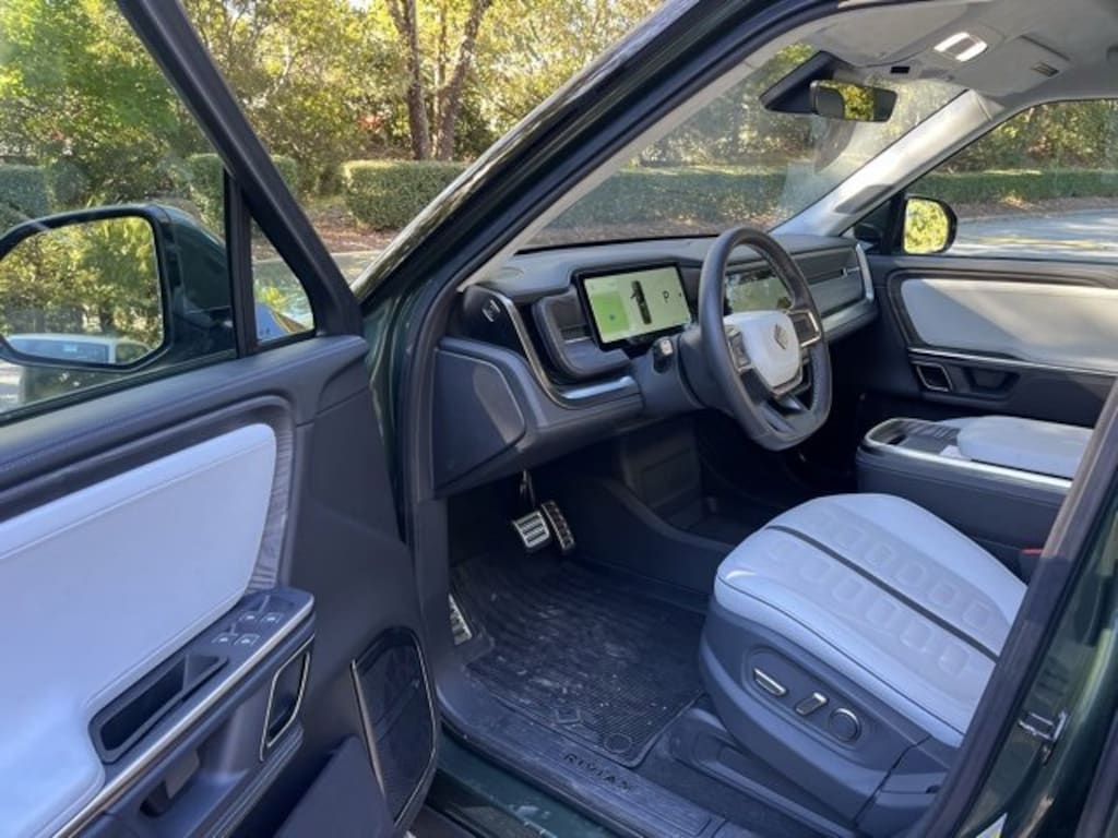 Used 2023 Rivian R1T Adventure Adventure Quad-Motor Large Pack