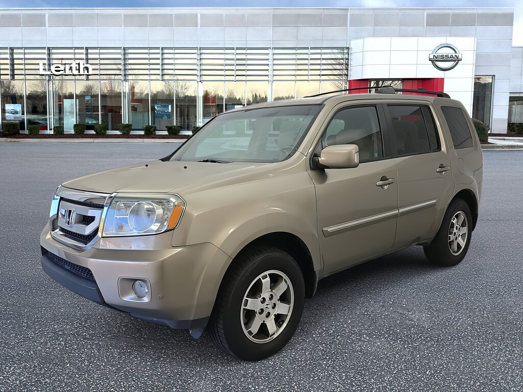 Used 2010 Honda Pilot Touring 2WD  Touring w/Navi