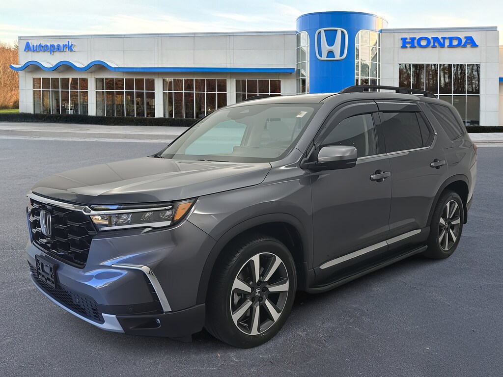 Certified 2023 Honda Pilot Touring Touring AWD